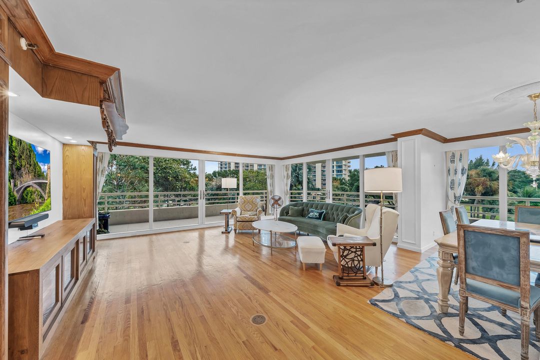 En Venta: $1,190,000 (3 camas, 3 baños, 2319 Pies cuadrados)