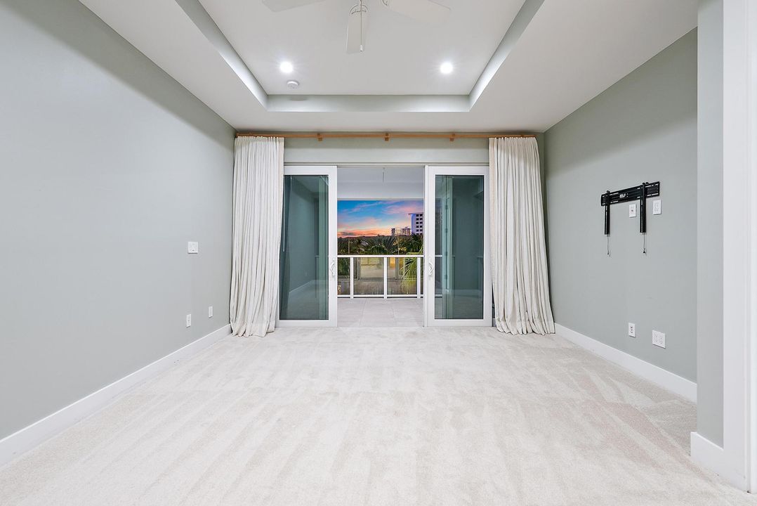 На продажу: $2,790,000 (3 спален, 4 ванн, 3195 Квадратных фут)