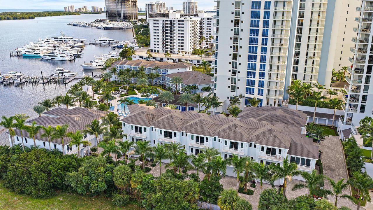 На продажу: $2,790,000 (3 спален, 4 ванн, 3195 Квадратных фут)