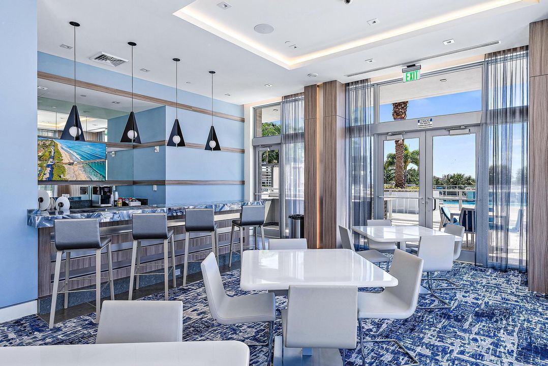 На продажу: $2,790,000 (3 спален, 4 ванн, 3195 Квадратных фут)