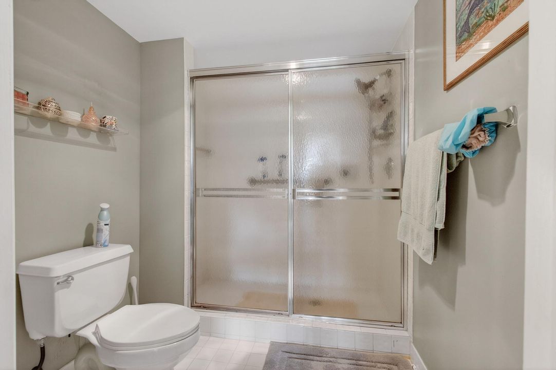 For Sale: $189,900 (2 beds, 2 baths, 1362 Square Feet)