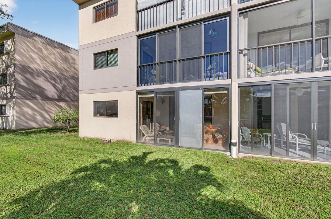 For Sale: $189,900 (2 beds, 2 baths, 1362 Square Feet)