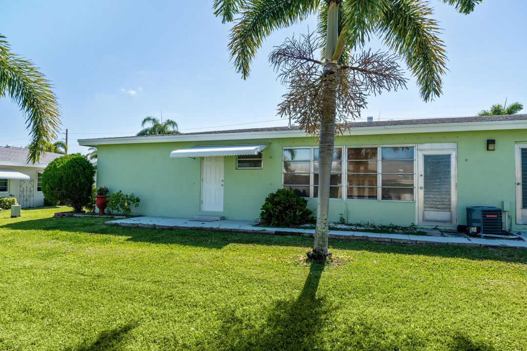 For Sale: $199,950 (2 beds, 2 baths, 1012 Square Feet)