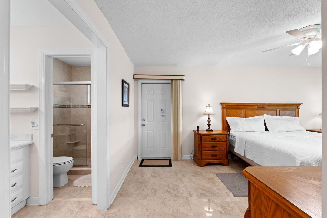 For Sale: $199,950 (2 beds, 2 baths, 1012 Square Feet)