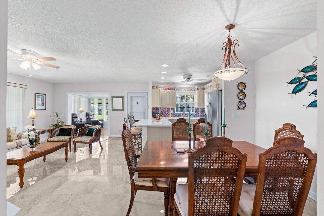 For Sale: $199,950 (2 beds, 2 baths, 1012 Square Feet)