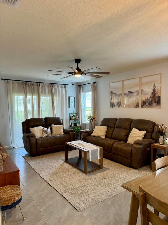 待售: $394,500 (3 贝兹, 2 浴室, 1614 平方英尺)