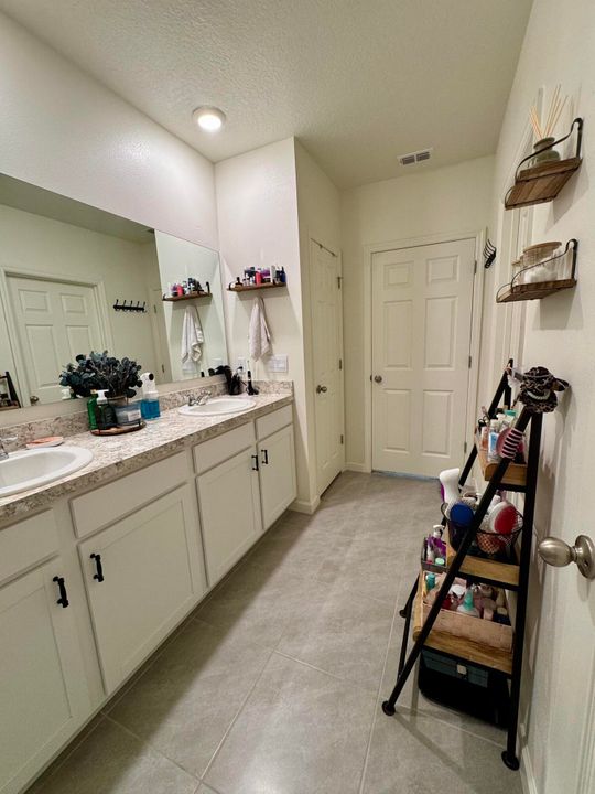 待售: $394,500 (3 贝兹, 2 浴室, 1614 平方英尺)