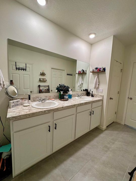 待售: $394,500 (3 贝兹, 2 浴室, 1614 平方英尺)