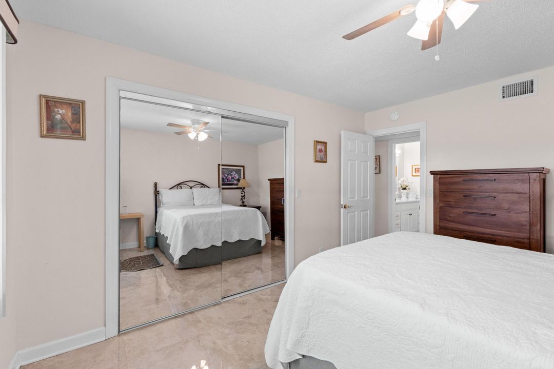 For Sale: $199,950 (2 beds, 2 baths, 1012 Square Feet)