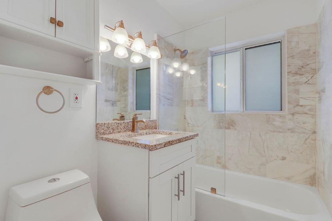 Под контрактом: $729,000 (3 спален, 2 ванн, 1363 Квадратных фут)