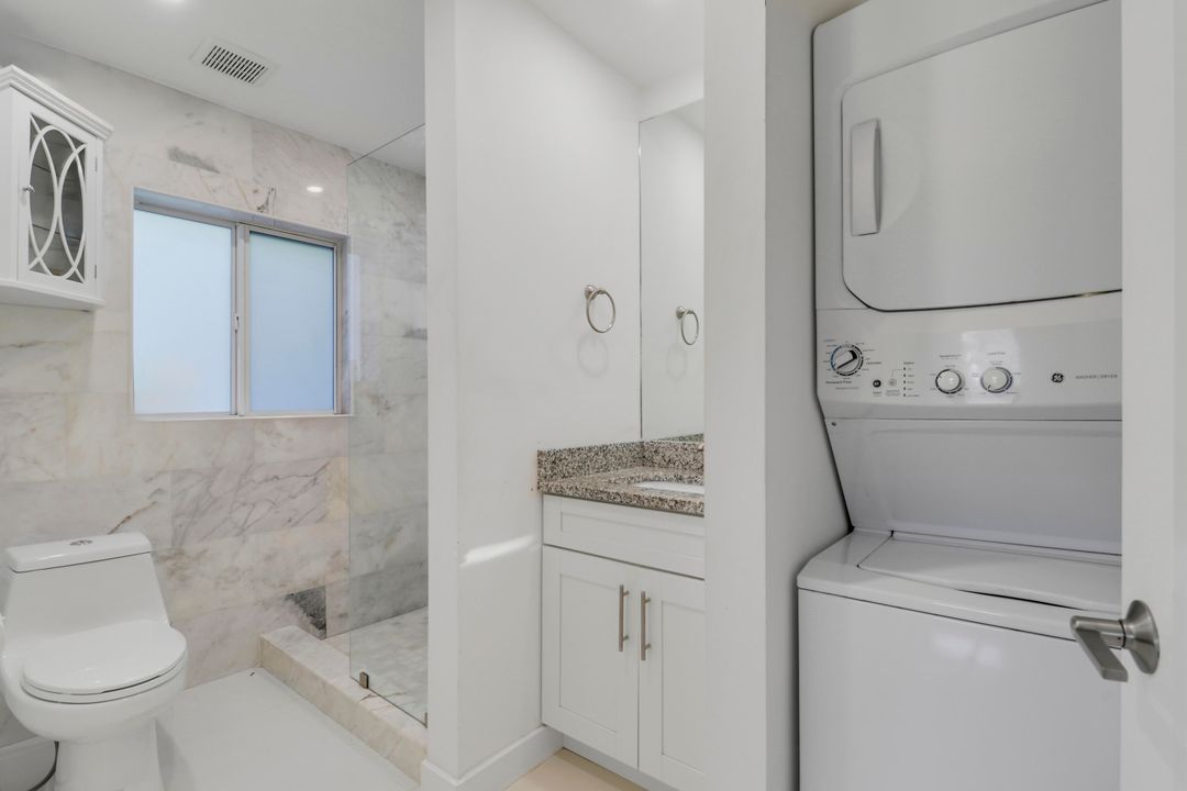 Под контрактом: $729,000 (3 спален, 2 ванн, 1363 Квадратных фут)