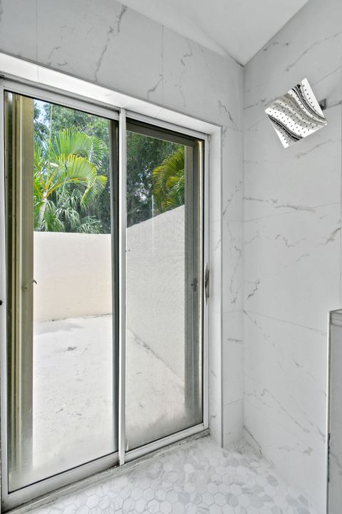 En Venta: $529,000 (3 camas, 2 baños, 1567 Pies cuadrados)