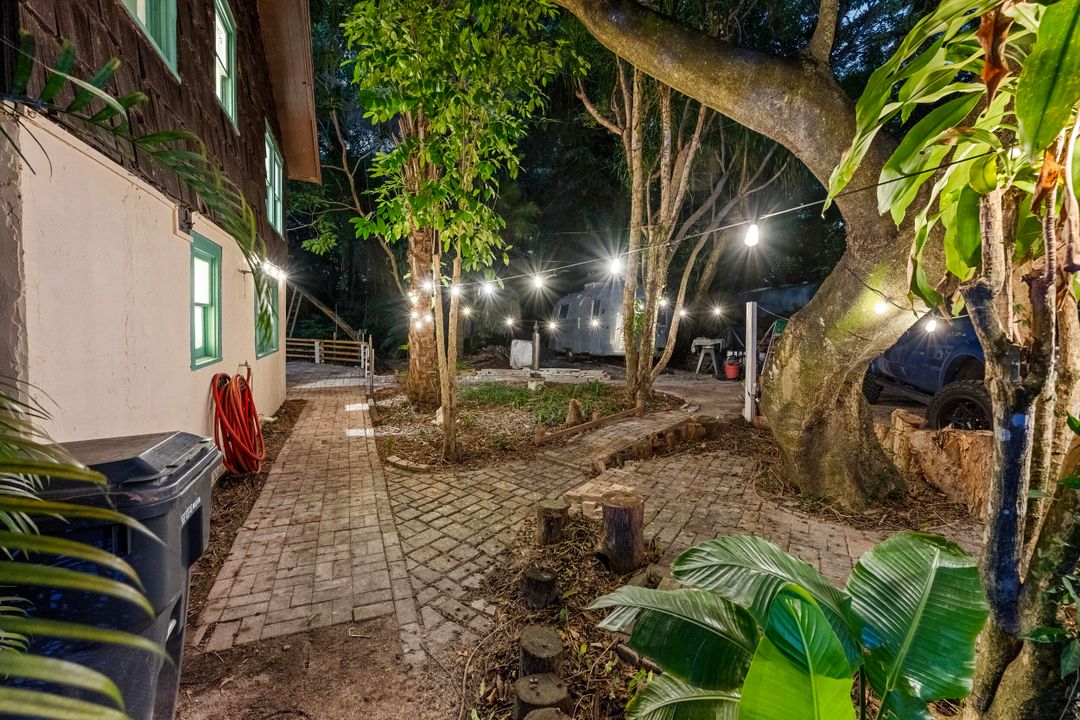 На продажу: $1,200,000 (3 спален, 2 ванн, 1696 Квадратных фут)