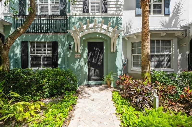 En Venta: $995,000 (3 camas, 3 baños, 1873 Pies cuadrados)