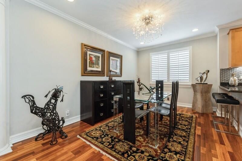 En Venta: $995,000 (3 camas, 3 baños, 1873 Pies cuadrados)