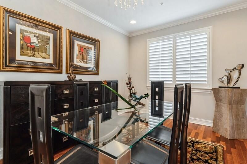 En Venta: $995,000 (3 camas, 3 baños, 1873 Pies cuadrados)