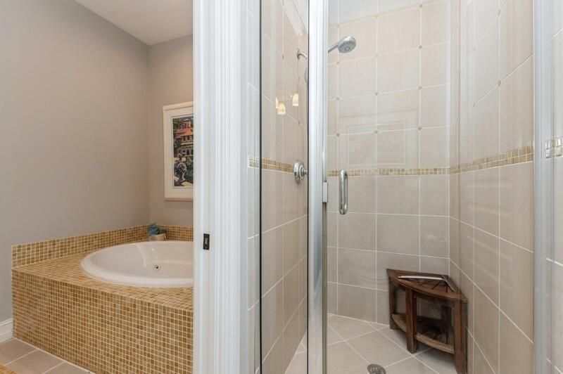 En Venta: $995,000 (3 camas, 3 baños, 1873 Pies cuadrados)