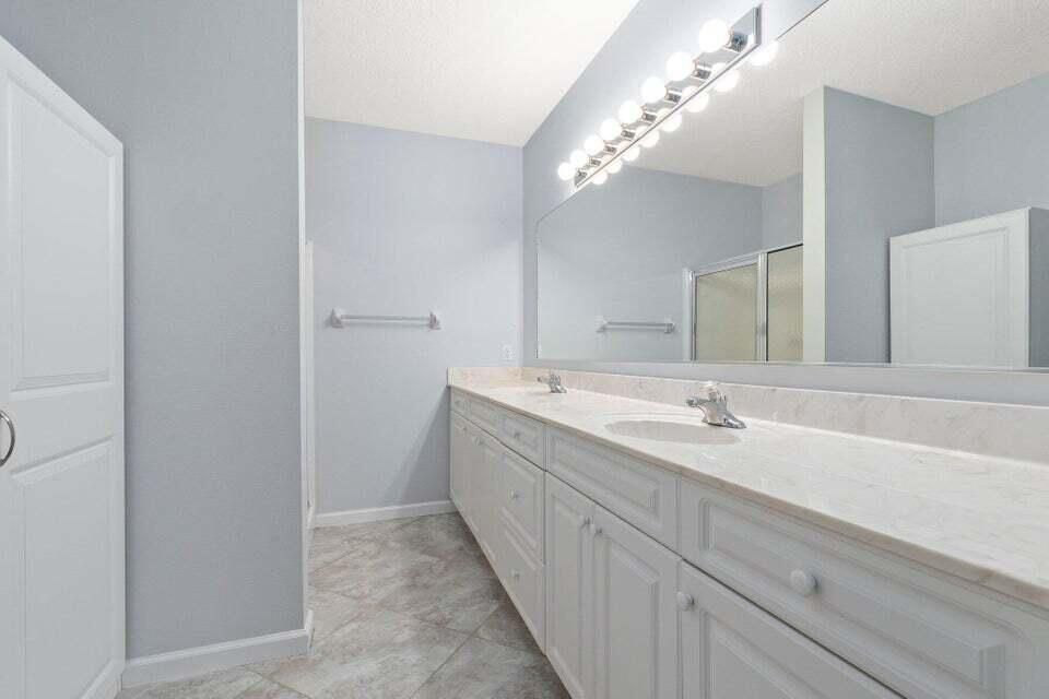 En Venta: $248,000 (2 camas, 2 baños, 1550 Pies cuadrados)