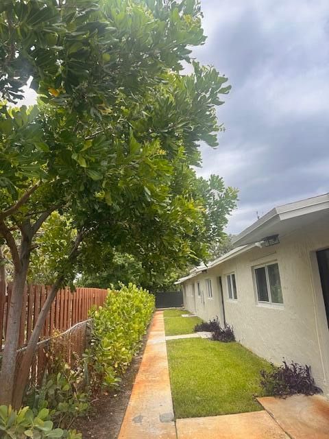 For Rent: $2,000 (8 beds, 4 baths, 3248 Square Feet)