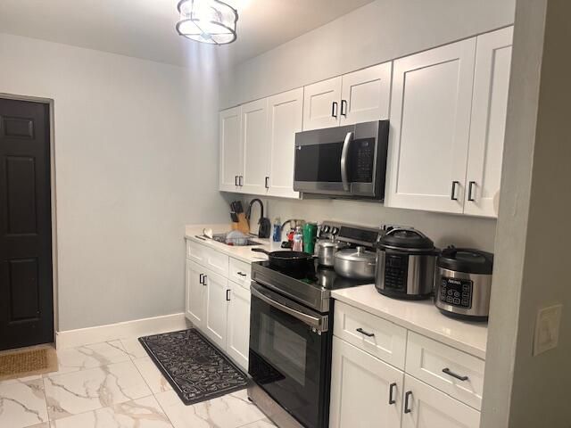 For Rent: $2,000 (8 beds, 4 baths, 3248 Square Feet)