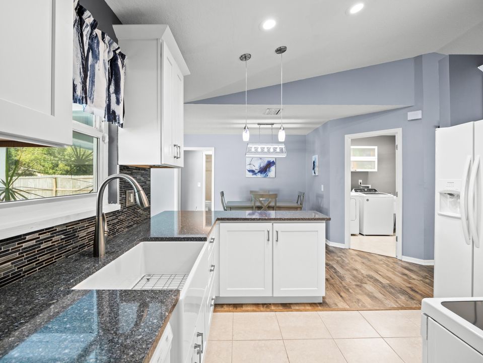 For Sale: $424,900 (3 beds, 2 baths, 1711 Square Feet)