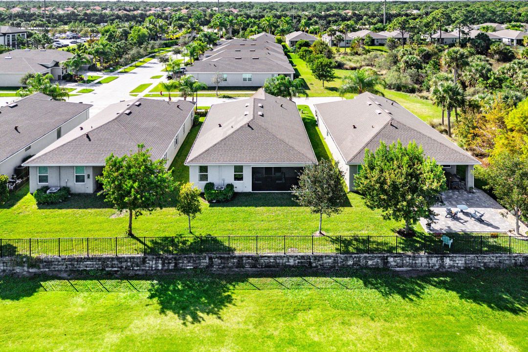 En Venta: $599,888 (4 camas, 2 baños, 1730 Pies cuadrados)