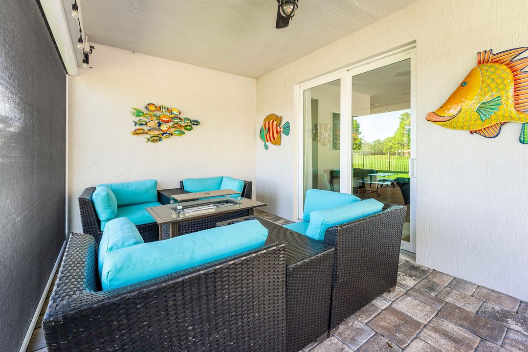 En Venta: $599,888 (4 camas, 2 baños, 1730 Pies cuadrados)