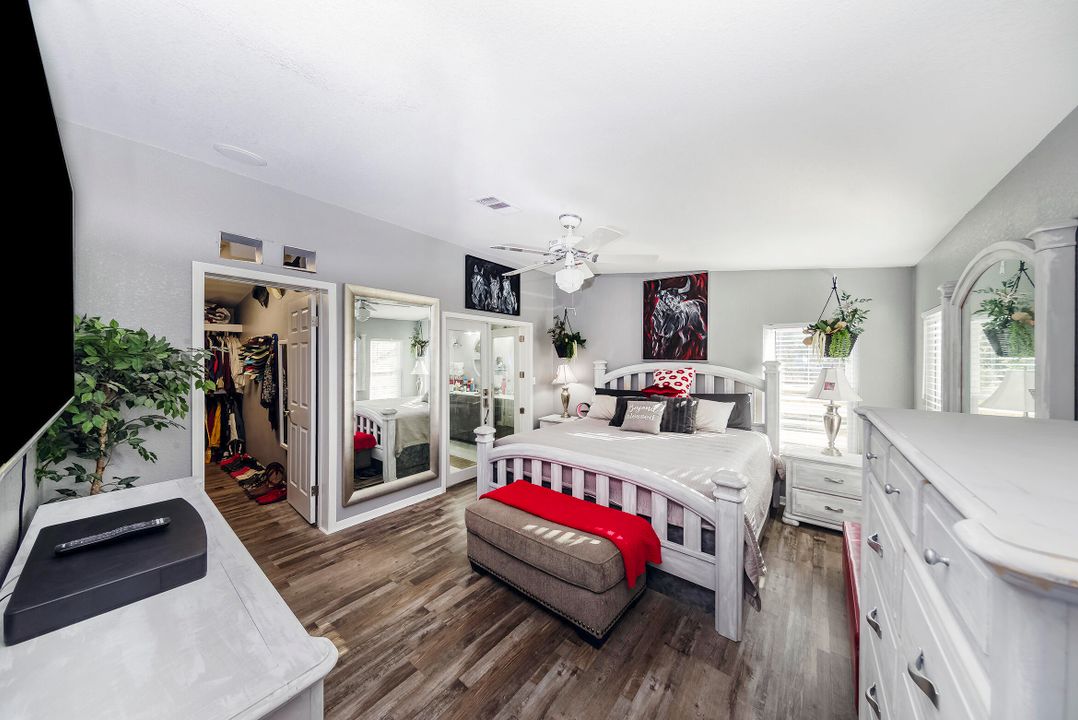 На продажу: $369,000 (4 спален, 2 ванн, 2094 Квадратных фут)