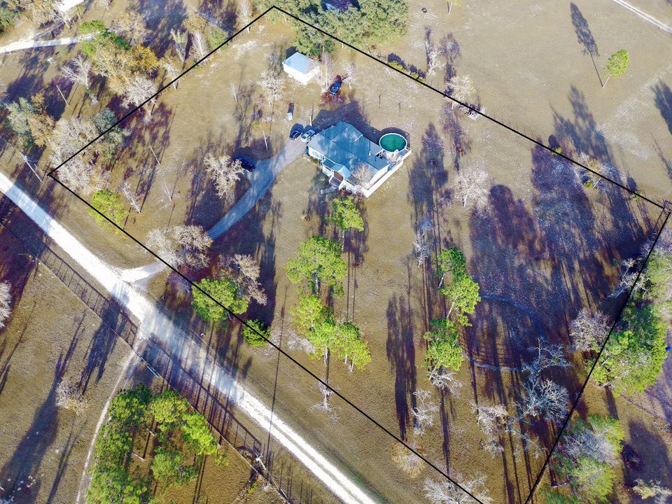 На продажу: $369,000 (4 спален, 2 ванн, 2094 Квадратных фут)