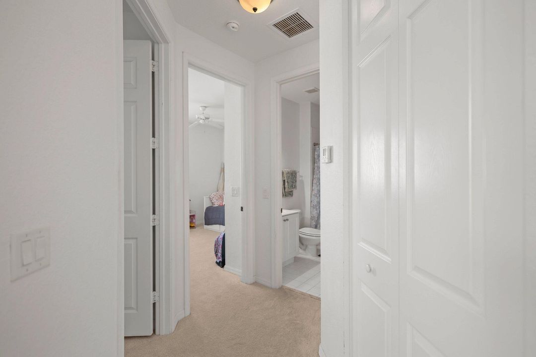 На продажу: $569,999 (3 спален, 2 ванн, 1814 Квадратных фут)