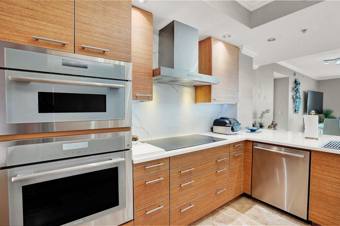 For Sale: $1,295,000 (2 beds, 2 baths, 1470 Square Feet)