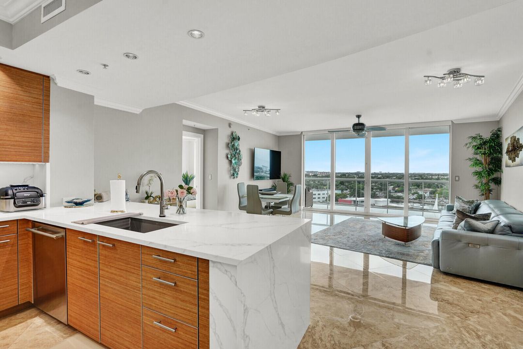 For Sale: $1,295,000 (2 beds, 2 baths, 1470 Square Feet)