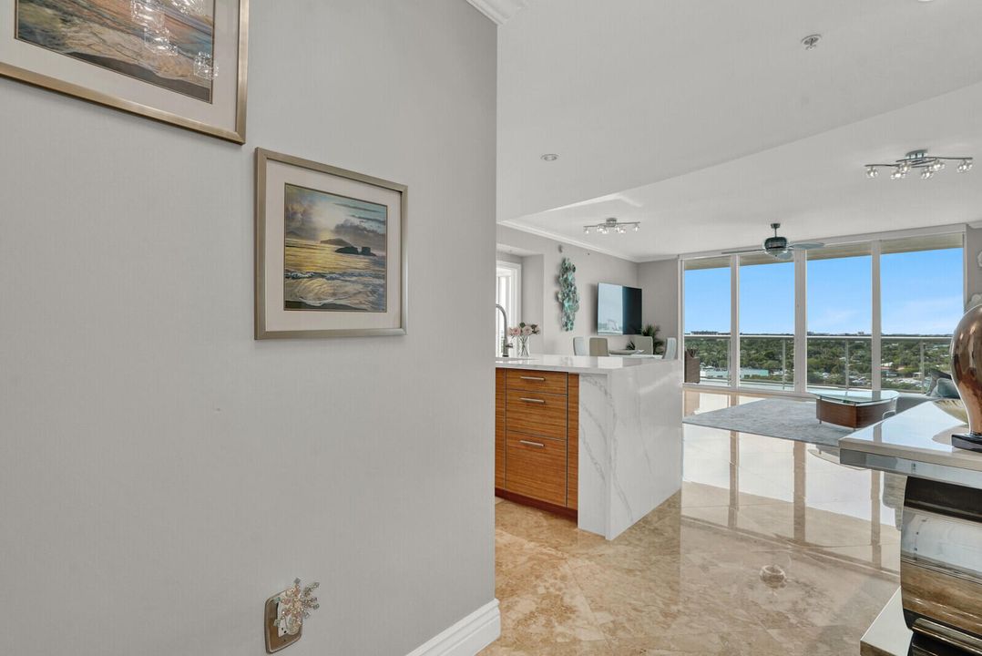 For Sale: $1,295,000 (2 beds, 2 baths, 1470 Square Feet)