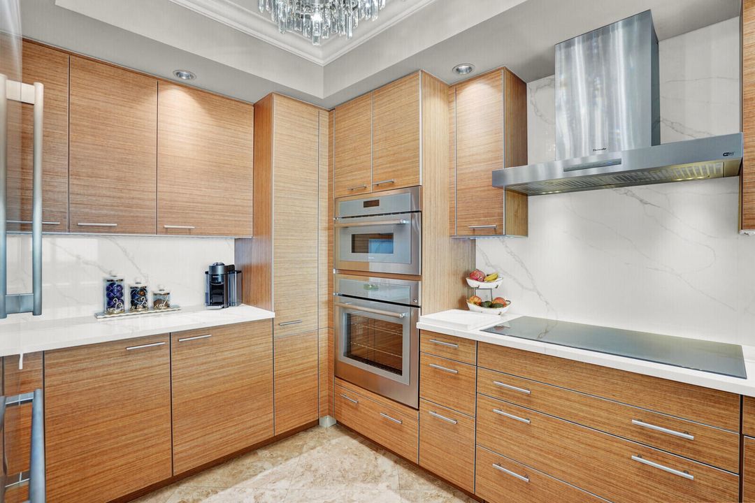 For Sale: $1,295,000 (2 beds, 2 baths, 1470 Square Feet)