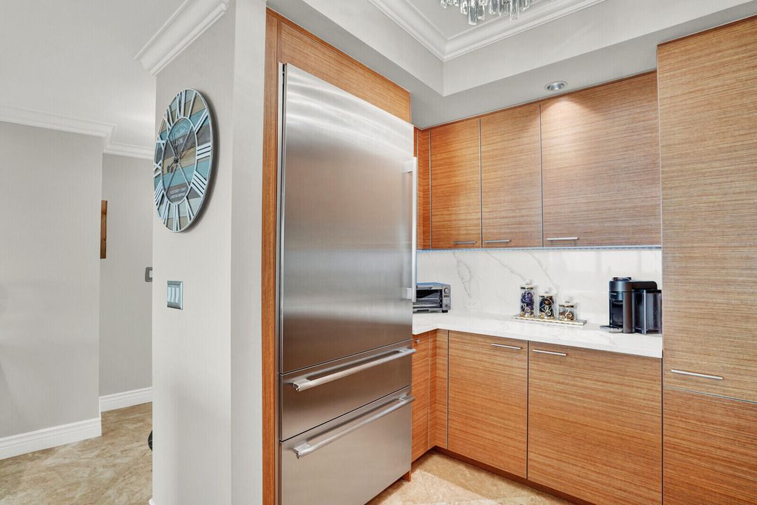 For Sale: $1,295,000 (2 beds, 2 baths, 1470 Square Feet)