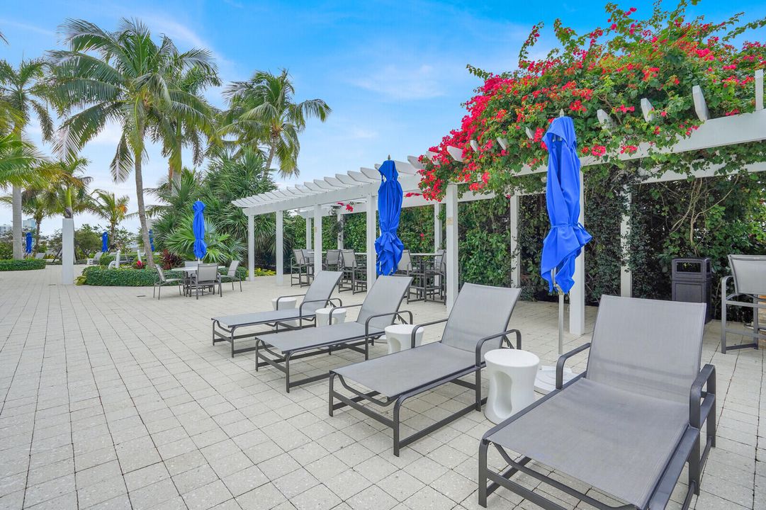 For Sale: $1,295,000 (2 beds, 2 baths, 1470 Square Feet)