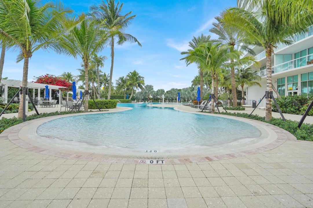 For Sale: $1,295,000 (2 beds, 2 baths, 1470 Square Feet)