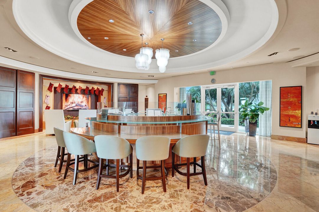 For Sale: $1,295,000 (2 beds, 2 baths, 1470 Square Feet)