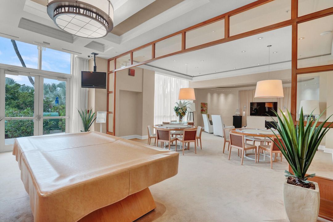 For Sale: $1,295,000 (2 beds, 2 baths, 1470 Square Feet)