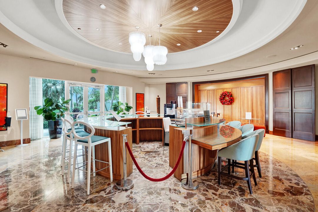 For Sale: $1,295,000 (2 beds, 2 baths, 1470 Square Feet)