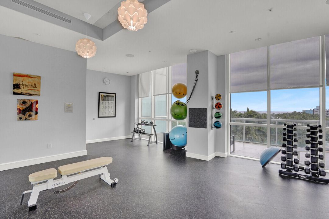 For Sale: $1,295,000 (2 beds, 2 baths, 1470 Square Feet)