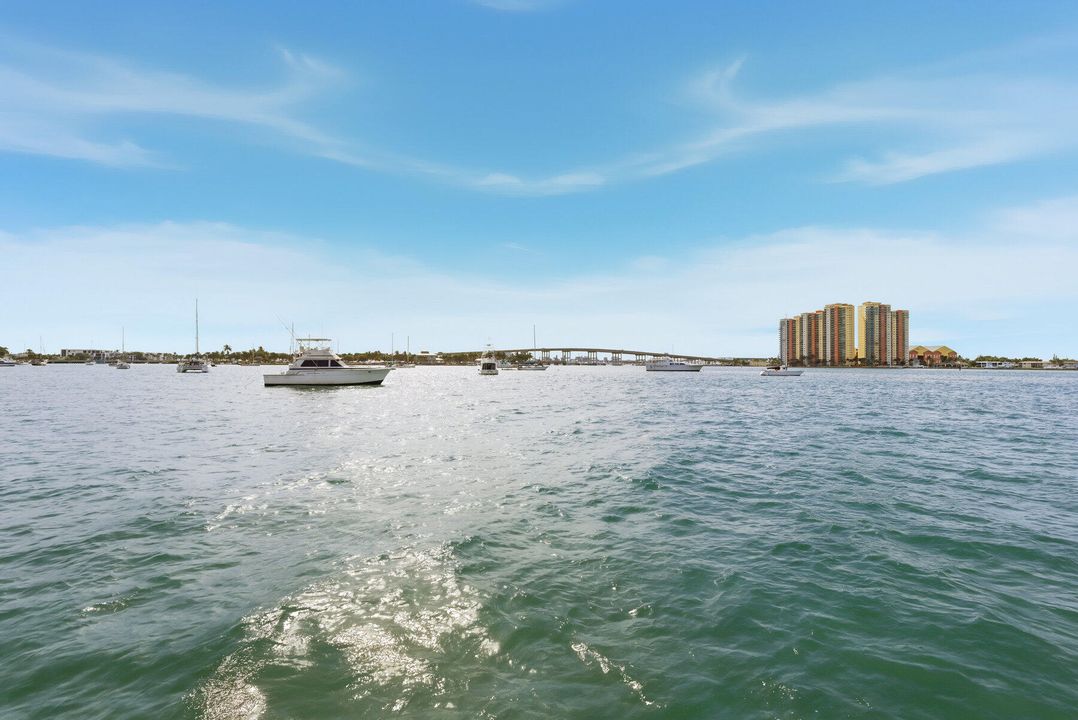 出租: $4,500 (3 贝兹, 2 浴室, 1490 平方英尺)