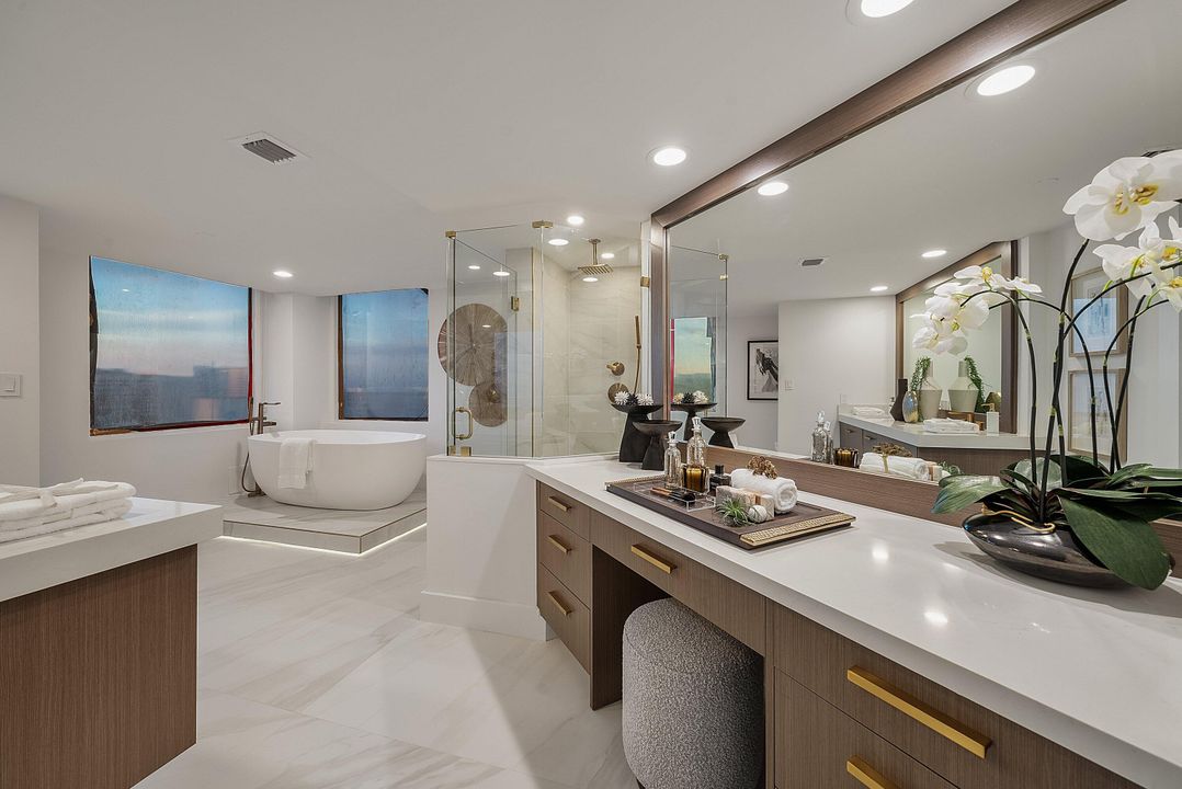 For Sale: $3,800,000 (3 beds, 2 baths, 2091 Square Feet)