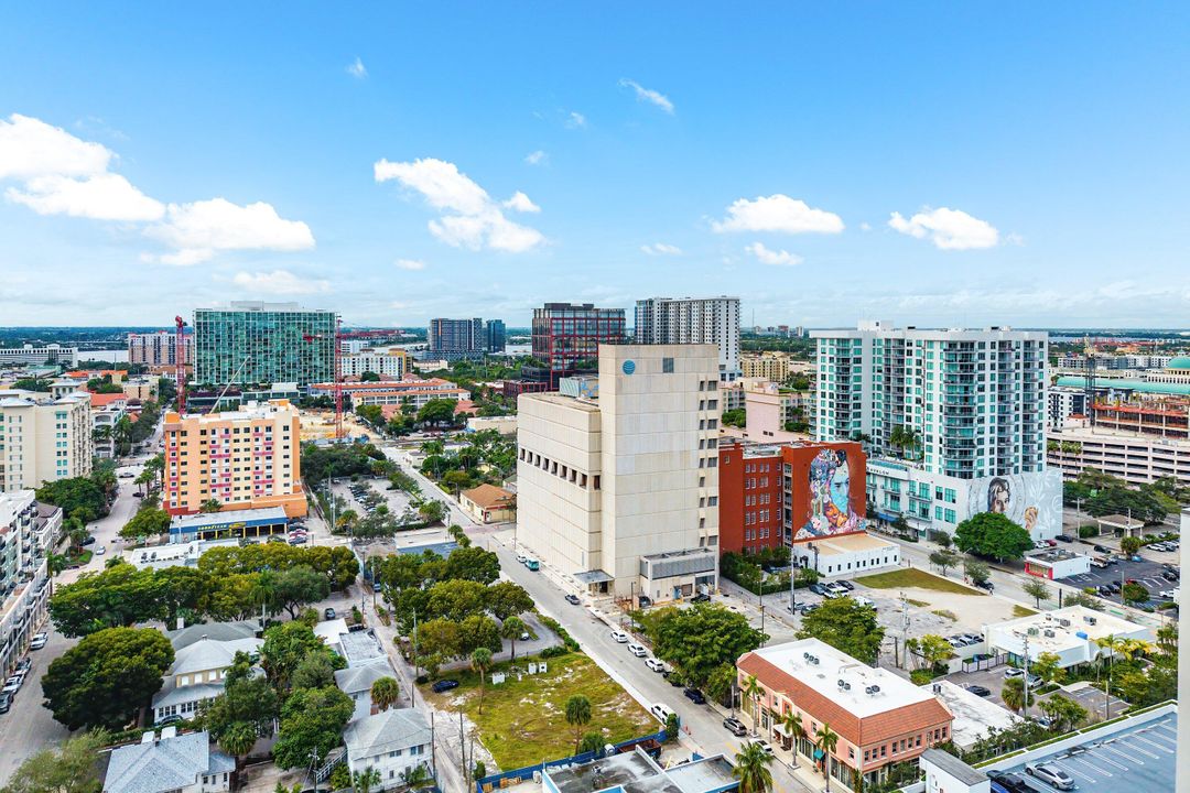 For Sale: $3,800,000 (3 beds, 2 baths, 2091 Square Feet)
