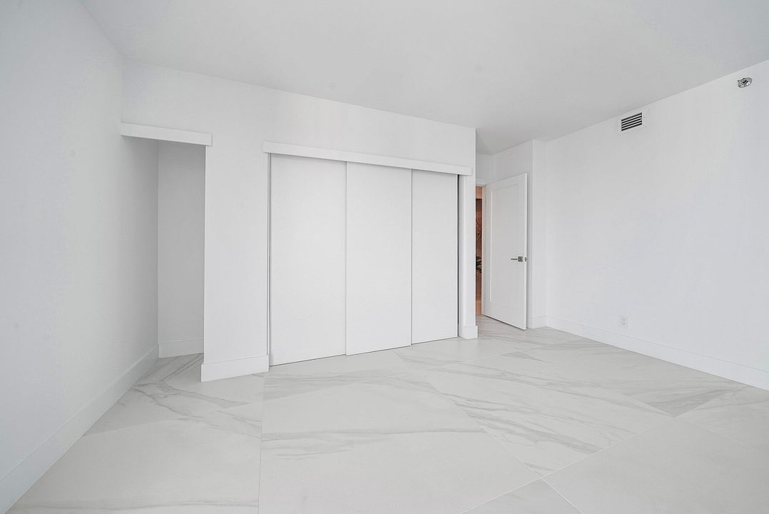 For Sale: $3,800,000 (3 beds, 2 baths, 2091 Square Feet)