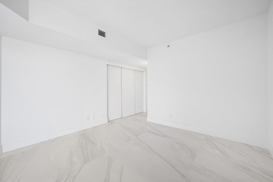 For Sale: $3,800,000 (3 beds, 2 baths, 2091 Square Feet)