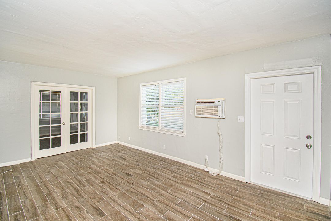 В аренду: $3,095 (4 спален, 2 ванн, 3000 Квадратных фут)