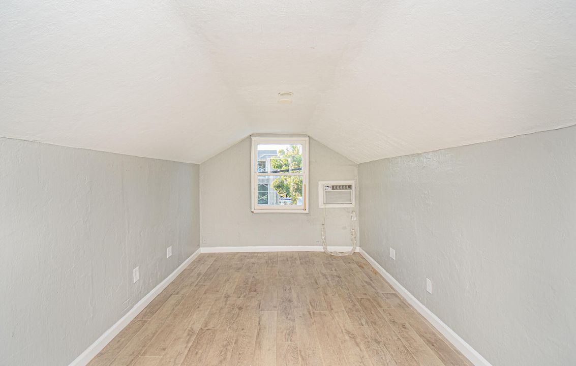 В аренду: $3,095 (4 спален, 2 ванн, 3000 Квадратных фут)