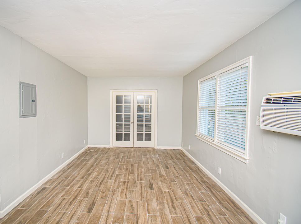 В аренду: $3,095 (4 спален, 2 ванн, 3000 Квадратных фут)