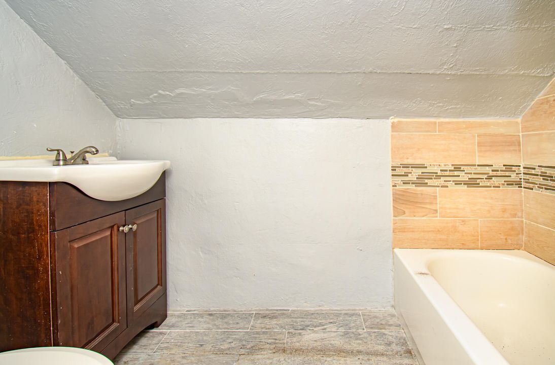 В аренду: $3,095 (4 спален, 2 ванн, 3000 Квадратных фут)